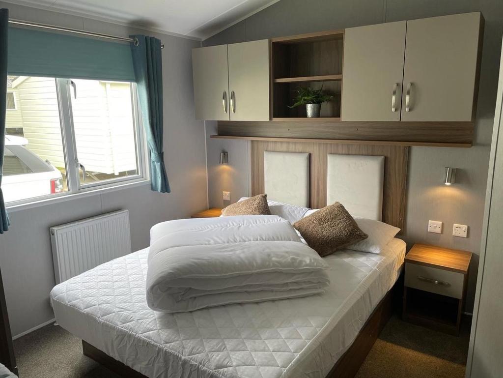 6 Berth Comfy Homely Caravan, Dog Friendly Belton with Browston Zewnętrze zdjęcie