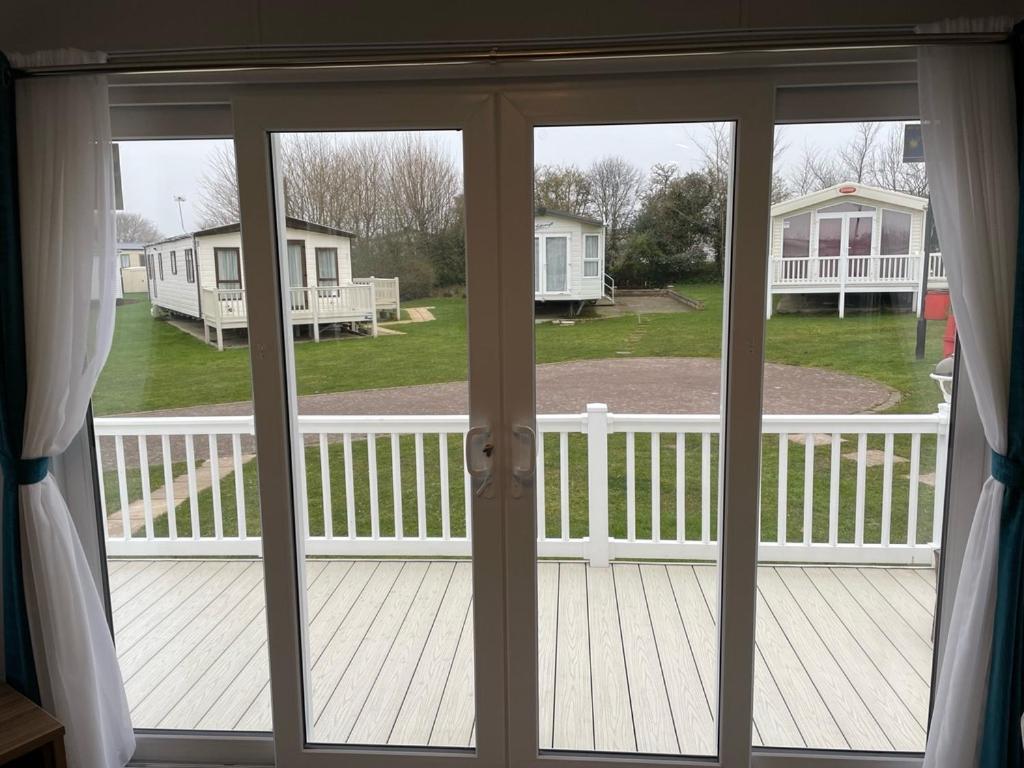 6 Berth Comfy Homely Caravan, Dog Friendly Belton with Browston Zewnętrze zdjęcie