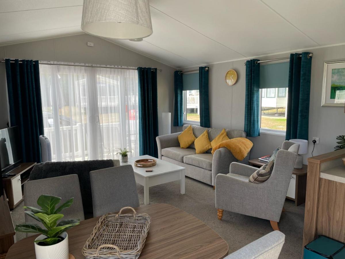 6 Berth Comfy Homely Caravan, Dog Friendly Belton with Browston Zewnętrze zdjęcie